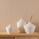 VASE WHITE CERAMIC DECORATION 24 X 24 X 32 CM thumbnail