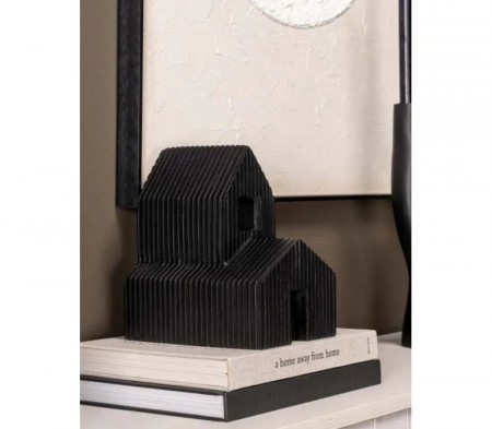 HOUSE SCULPTURE 1